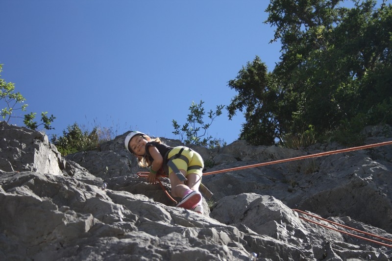 Village Camps International Summer Camp Leysin, Switzerland 2025-08-09 https://www.villagecamps.com/journals_admin/images/707-9-green climb (55).jpg